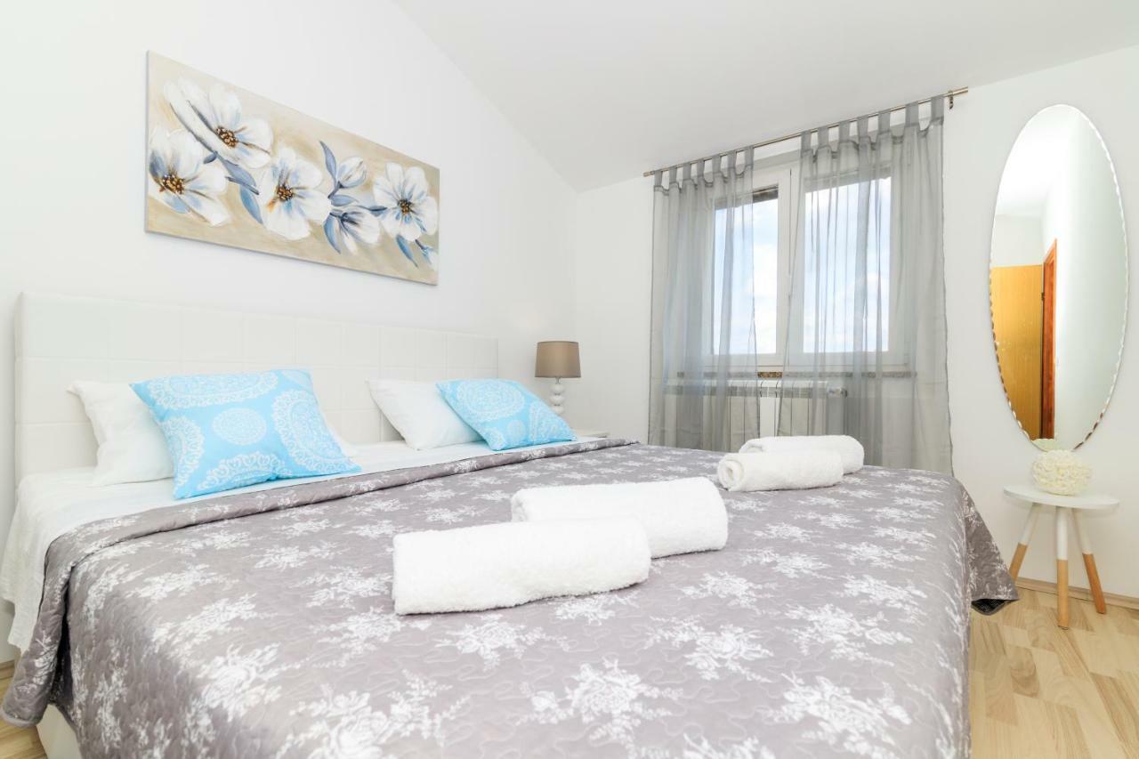 Holiday Home Natasha Svetvincenat Ngoại thất bức ảnh